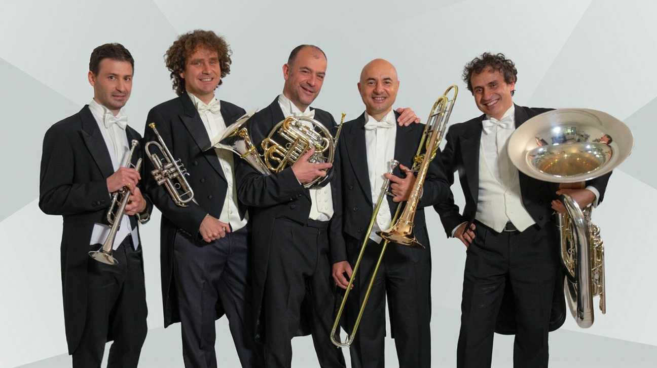 I Virtuosi Italiani e Gomalan Brass, AIDA