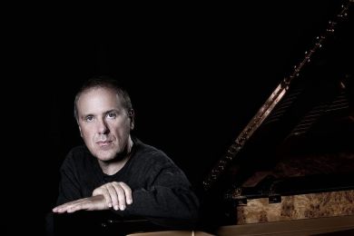 XXVIII Stagione Concertistica, Alexander Lonquich e Orchestra I Pomeriggi Musicali, MOZART: IL CHIARO E L’OSCURO